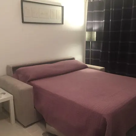 Central Apartment *